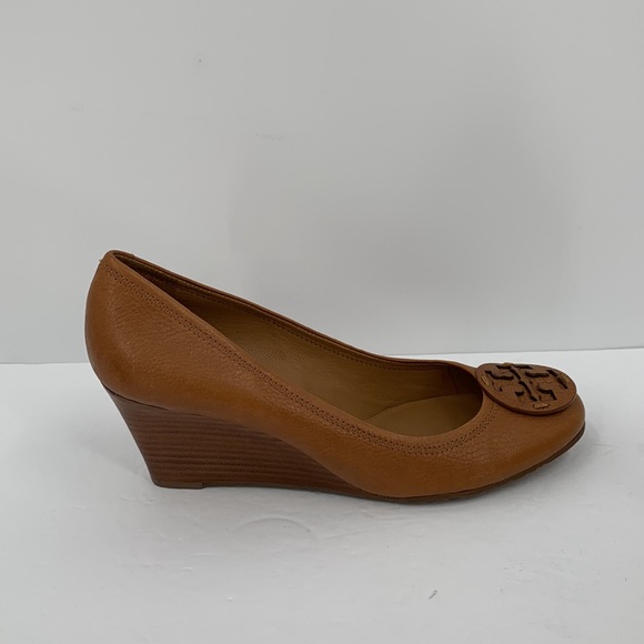 Tory Burch Shoes - Tory Burch Sally wedge shoe pebbled leather logo tan closed toe new 11